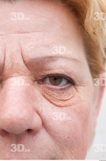 Eye Woman White Casual Average