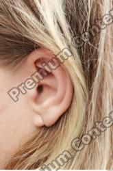 Ear Woman White Average