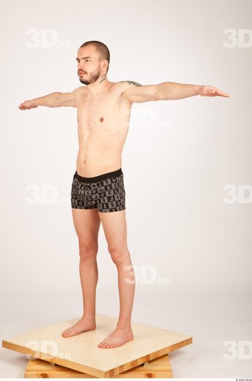 https://www.3d.sk/photoThumbnail/2013-12/4454-558945/whole-body-man-t-poses-casual-underwear-athletic-studio-photo-references-texture-of-hubert_550v550.jpg?v=20230814155531