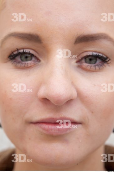 Nose Woman White Average