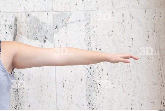 Arm Woman White Average