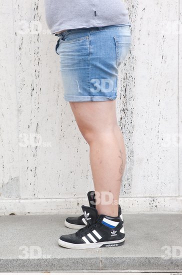 Leg Woman White Casual Shorts Average