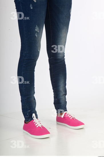 Calf reference of clothed Cecelia blue jeans pink shoes