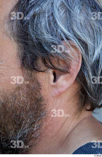 Ear Man White Casual Average Street photo references