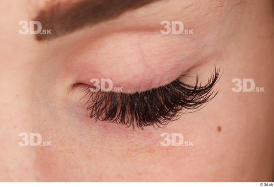 Daisy Lee eye eyelash  jpg