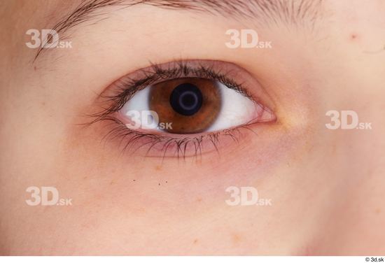 Serina Gomez eye  jpg