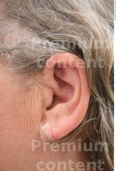 Ear Woman White Average